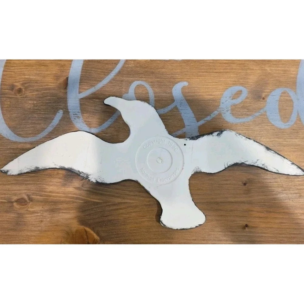 2 pc Vingage 1996 FLYING‎ SEAGULLS Birds Wall Hanging Hand Painted